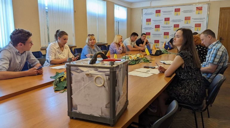 27 липня у Лозівському районі визначаться з новою назвою міста. Як хочуть перейменувати