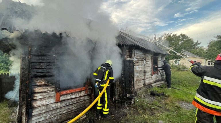 У селах на Сарненщині горіли два будинки