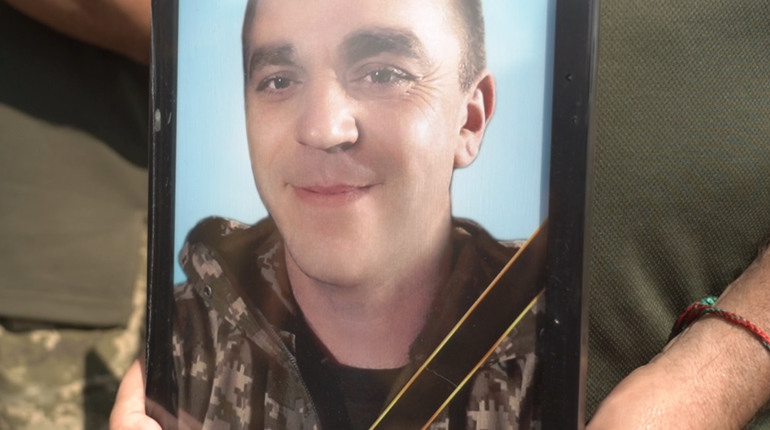 Став символом справжнього героїзму: у Вишневому попрощались із Героєм Петром Кубаричем