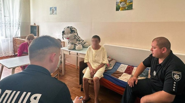 Випадок насильства: поліція Чернігівщині затримала підозрюваного у катуванні жінки та дітей