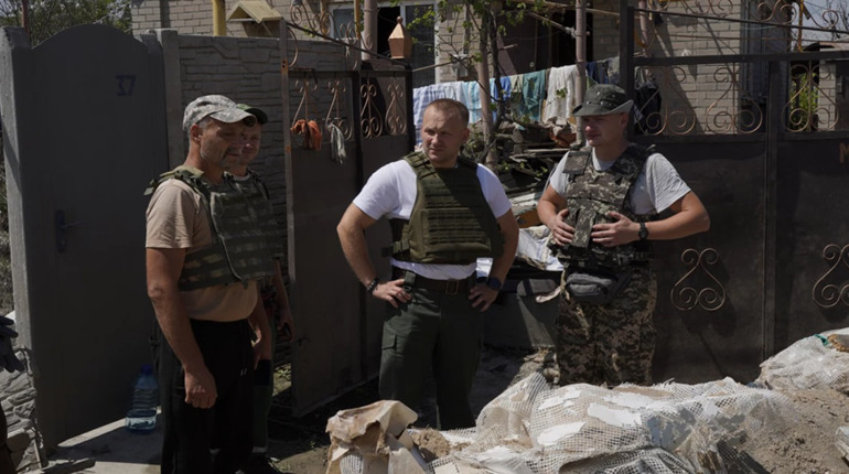 Бригади з Полтавщини продовжують ліквідовувати наслідки техногенної катастрофи у Херсоні
