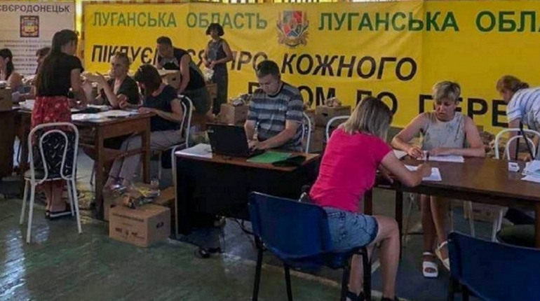 Гуманітарні хаби Кремінської громади: підтримка та допомога