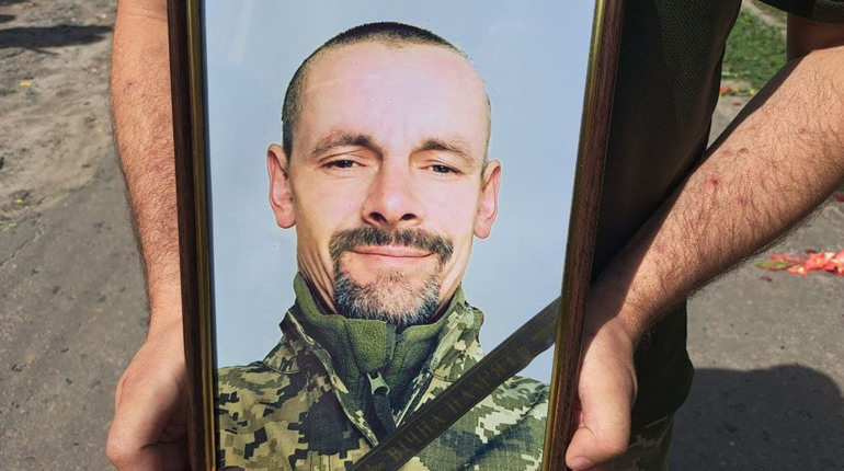 У Гадячі попрощалися із загиблим військовим Володимиром Тиндиком