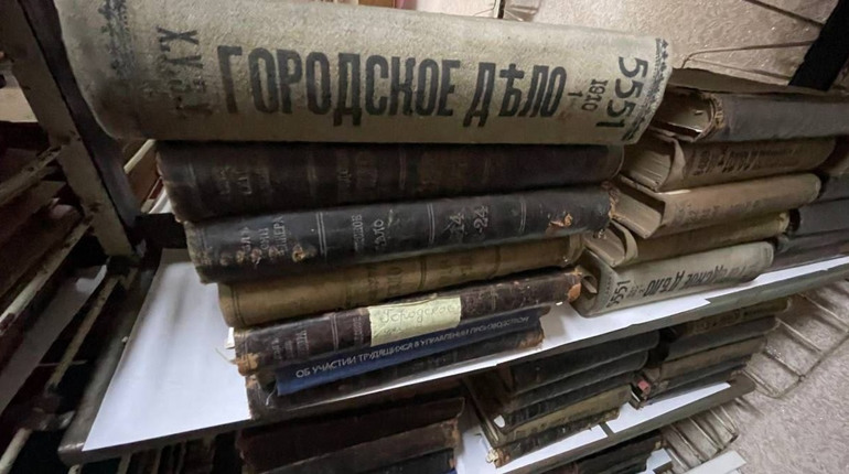 росіяни викрали рідкісні книги, що належали Херсонській бібліотеці ім. Гончара