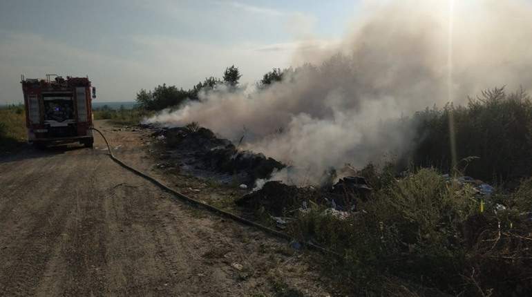 У селах Сарненського району горіли смітники