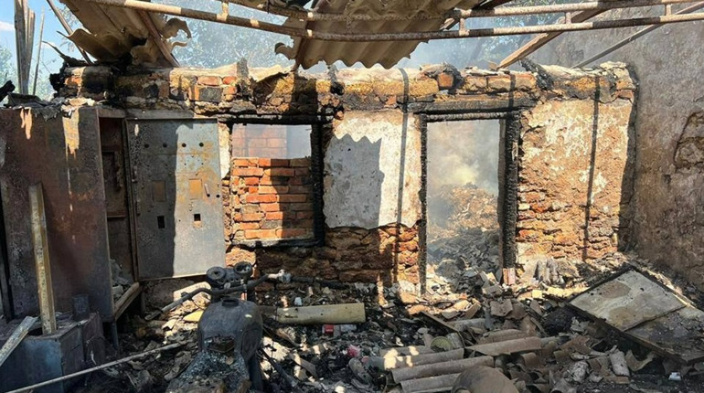 18 серпня російські окупанти 63 рази обстріляли Херсонщину: 1 людина загинула, 10 — поранено