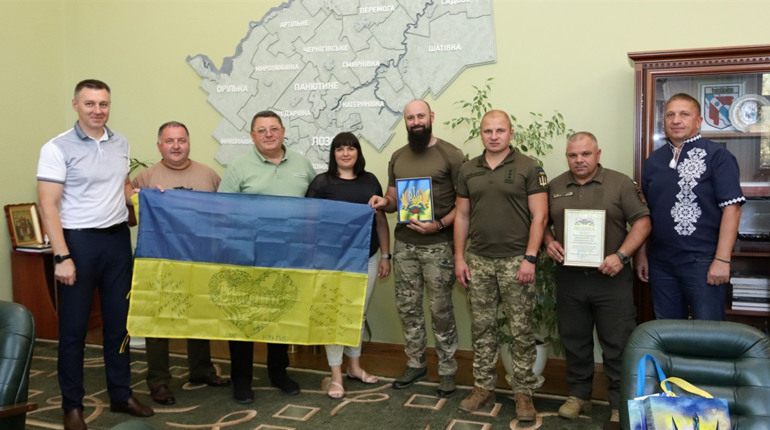 Голова Лозівської громади зустрівся з бійцями батальйону "Карпатська Січ". За що подякував
