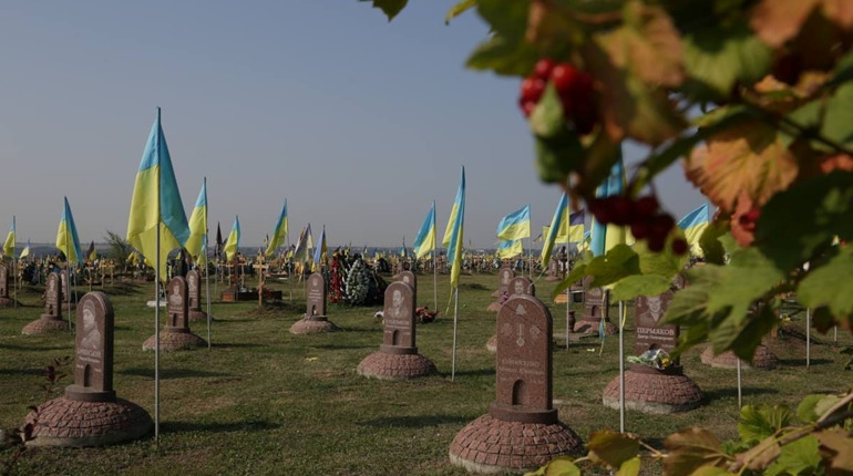 Вічна пам'ять. На Луганщині вшанували захисників, які віддали своє життя за вільну Україну