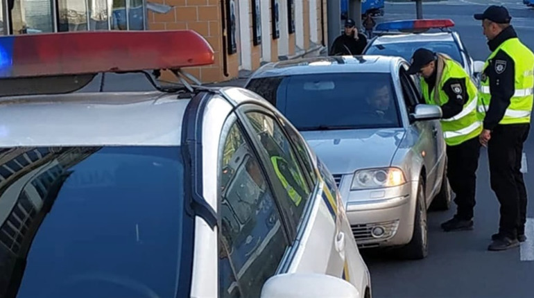 Інформація про правопорушення на Харківщині за добу. У Лозовій п’яний водій кермував автівкою
