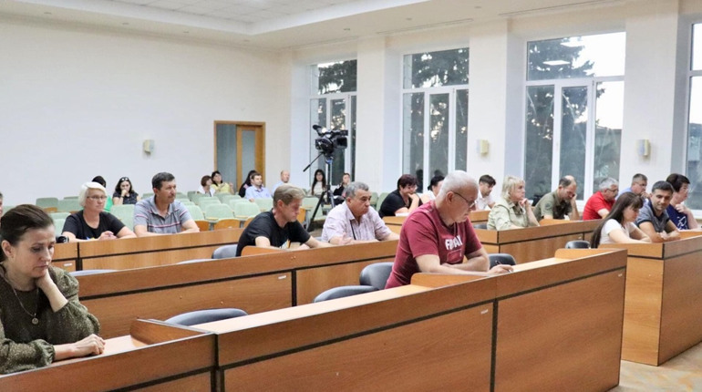 Допомога сім’ям загиблих та оновлення Дошки пошани: які рішення прийняв виконком міськради