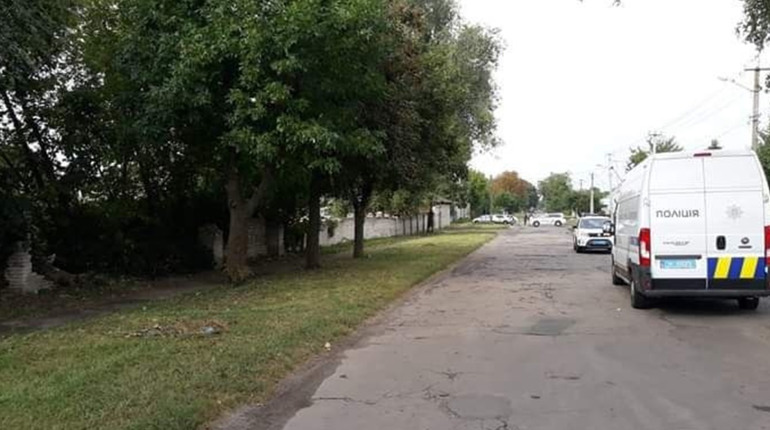 У П'ятихатках вбили 16-річну дівчину: до пошуків нападника залучено близько 150 правоохоронців