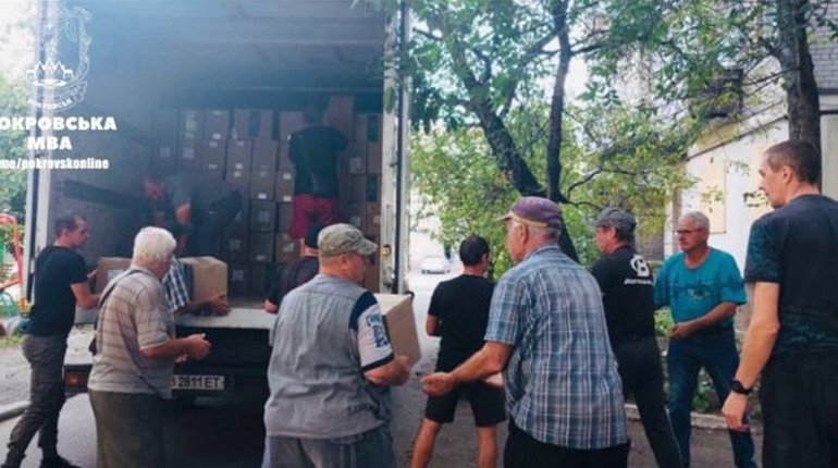 Черговий гуманітарний вантаж для жителів Покровської громади: 1100 коробок з необхідним