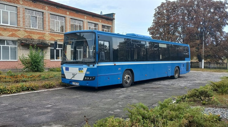 Новий шкільний автобус: Малоснітинський академічний ліцей отримав подарунок
