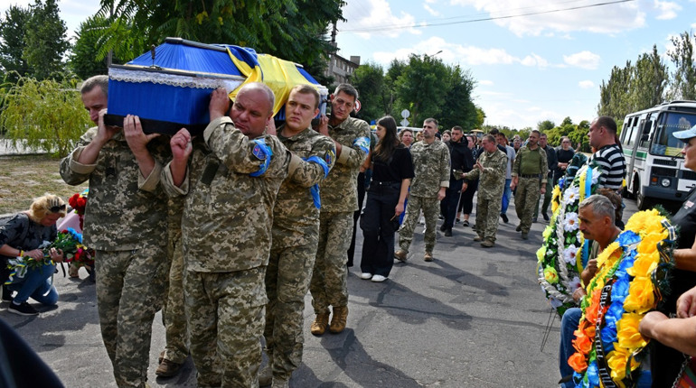 У Нікополі в перший тиждень вересня провели в останню путь чотирьох захисників України