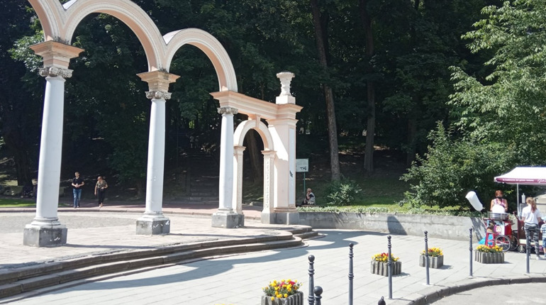 Стрийський парк - місце яке варто відвідати