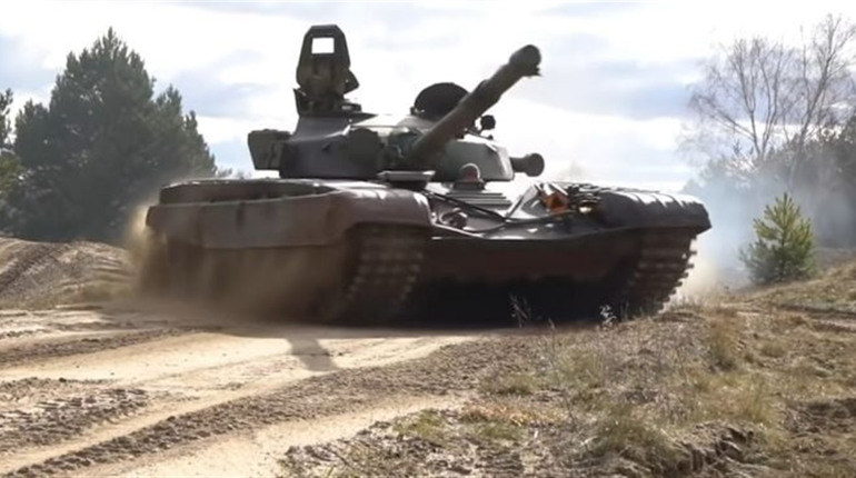 Під Мелітополем п'ятеро російських вояків намагалися вкрасти власні танки, щоб продати Україні