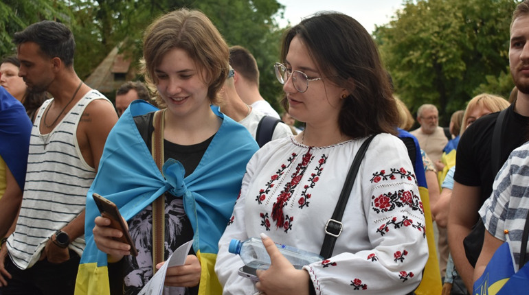 ЄС продовжить тимчасовий захист для українців до 2025 року: що відомо?