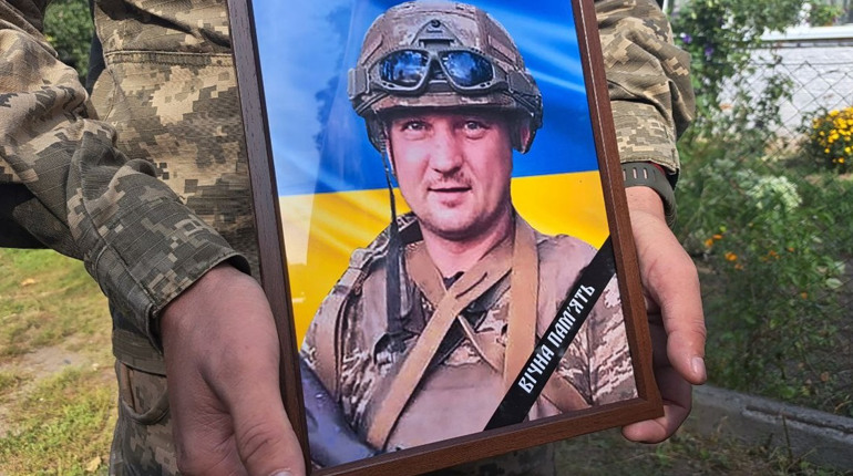 Герой посмертно: рідні Сергія Мартиненка просять підписати петицію про присвоєння державної нагороди