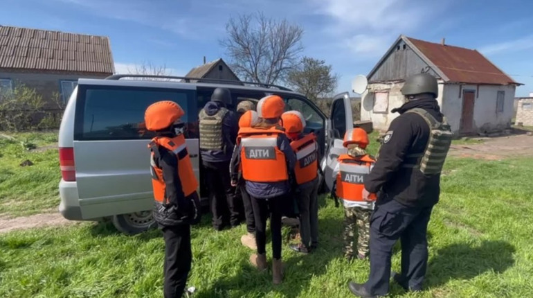 У прифронтовій зоні Запоріжжя лишається 27 родин з дітьми, які відмовляються від евакуації
