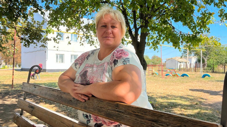 Альона Осипенко: жінка-уособлення села Майори, ініціативна, гостинна, яка вболіває за своє село