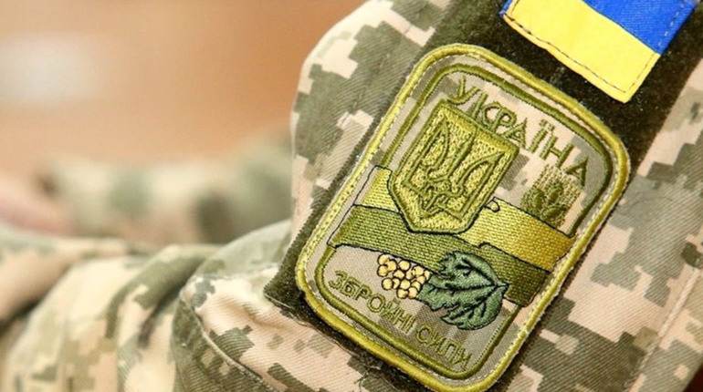 Офіцер одеського військкомату за 6-8 тис. доларів переправляв військовозобов’язаних через кордон