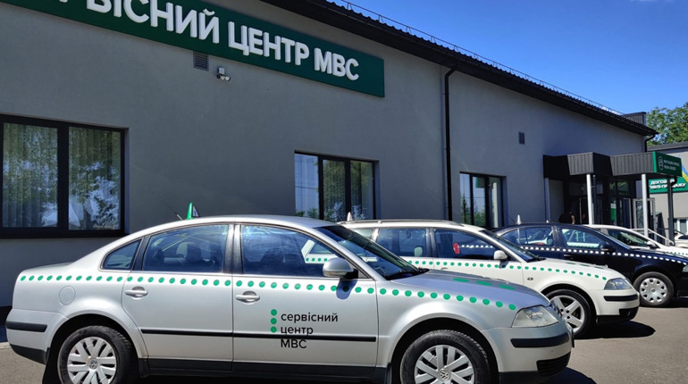 Водійське посвідчення можна отримати лише у трьох сервісних центрах Полтавщини. А як же Гадяч?