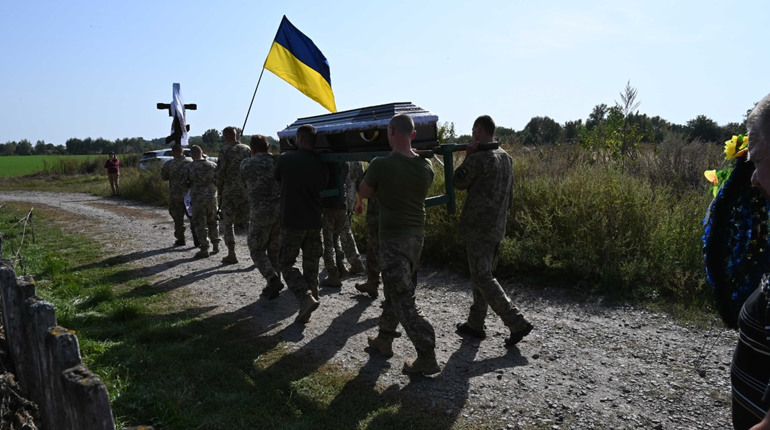 У Ніжині попрощалися з Героєм – Юрієм Ландарем