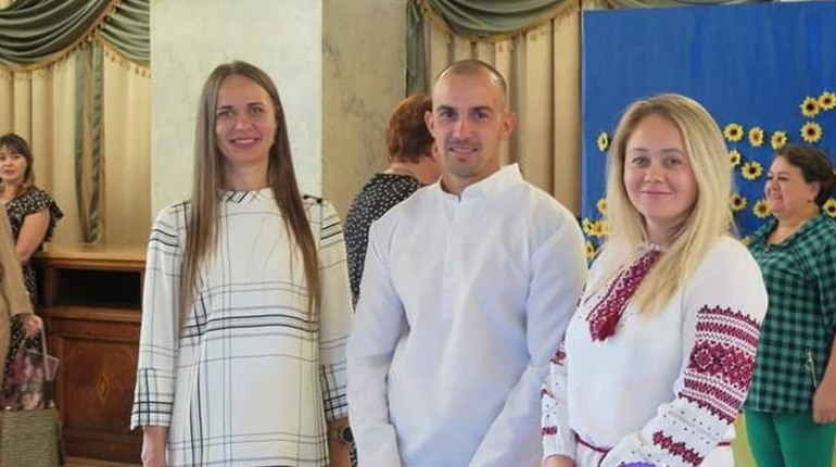 День вчителя: у Жовтих Водах привітали освітян із професійним святом