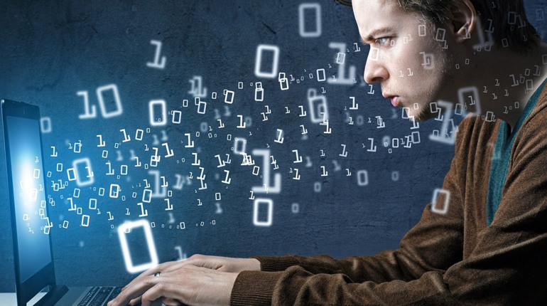 Переселенці можуть отримати стипендії на навчання в IT-сфері