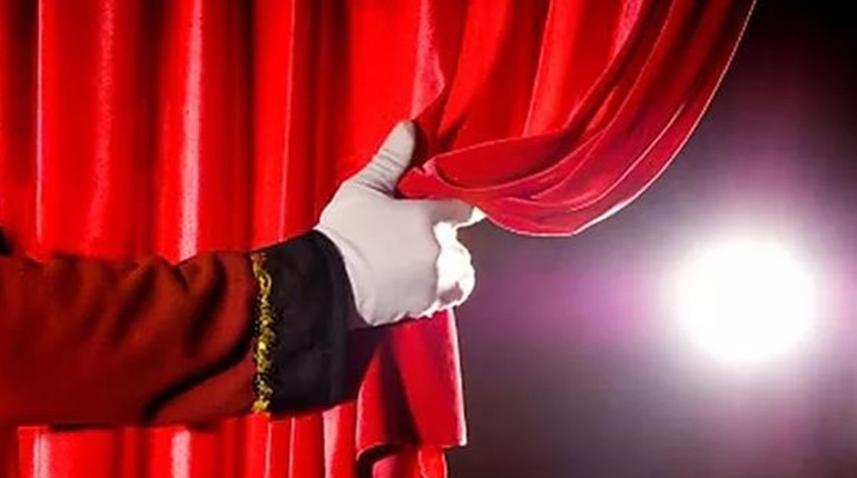 5 причин сходити в театр