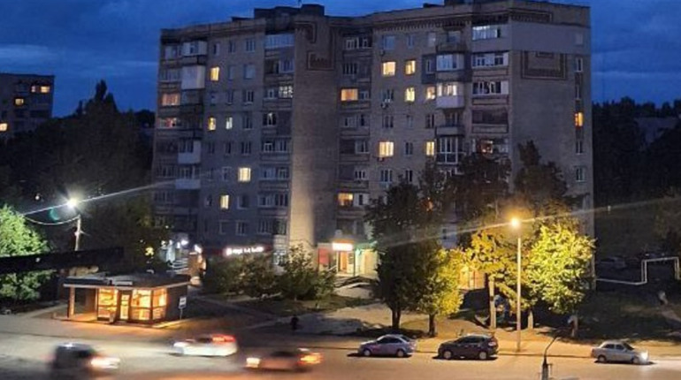 У Лозовій остаточно визначилися про освітлення вулиць у вечірній час. Ліхтарі вмикатимуть раніше