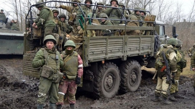 Неподалік Сватового росіяни зосередили багато живої сили і озброєння. Хочуть прорвати оборону ЗСУ