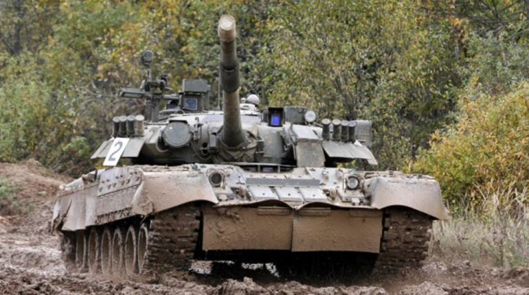 Мінус 6 мільйонів доларів. На Сватівському напрямку росіяни лишилися двох танків та складу МТЗ