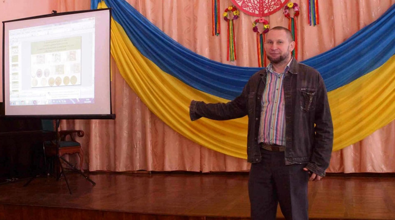 У Тростянці відкрилась школа фінансової грамотності: де проходять заняття і чому там вчать