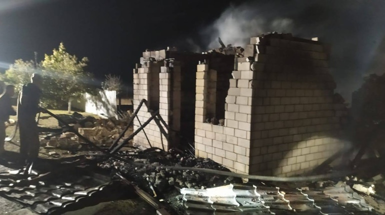 У пожежі на Сарненщині знайшли мертвого власника будівлі