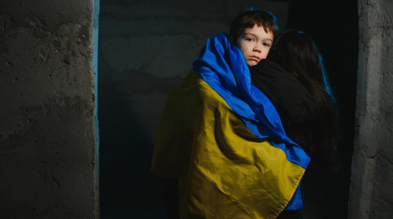 Як правильно говорити з дітьми про війну: поради психолога Поліни Старцевої