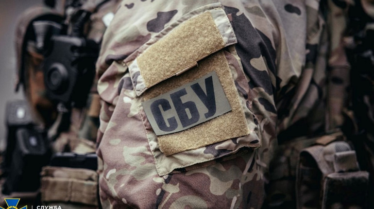 Автомати, гранати й набої: у жителя Миргородщини знайшли зброю та боєприпаси