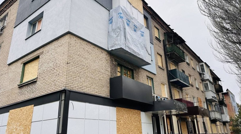 Покровськ оговтується після обстрілу 13 жовтня. Будинки готові до сезону дощів, а люди до переїзду