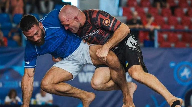 Фастівчанин Максим Петренко став переможцем Чемпіонату світу з греплінгу