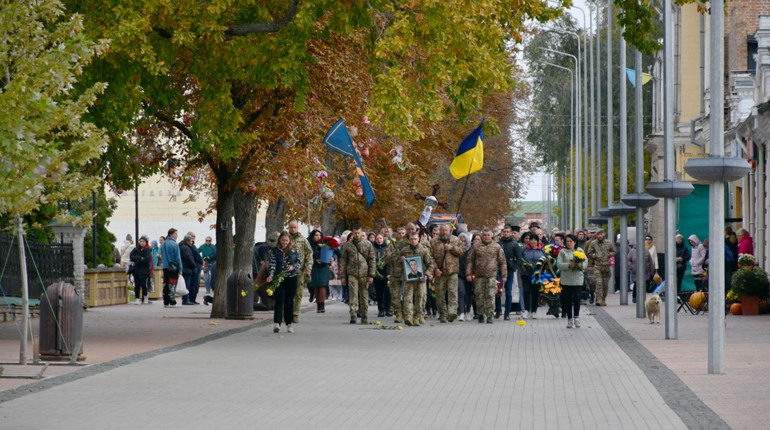Ніжин попрощався із загиблим Героєм Нікітою Забілою