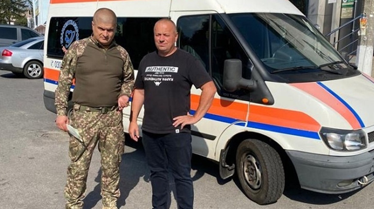 Підприємець з Калинівки придбав автомобіля швидкої допомоги для підрозділу Нацгвардії