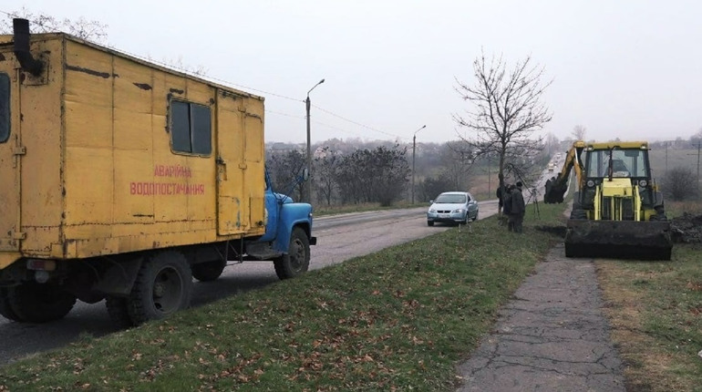 "Лозоваводосервіс" просить жителів запастися водою. За якими адресами відключать водопостачання