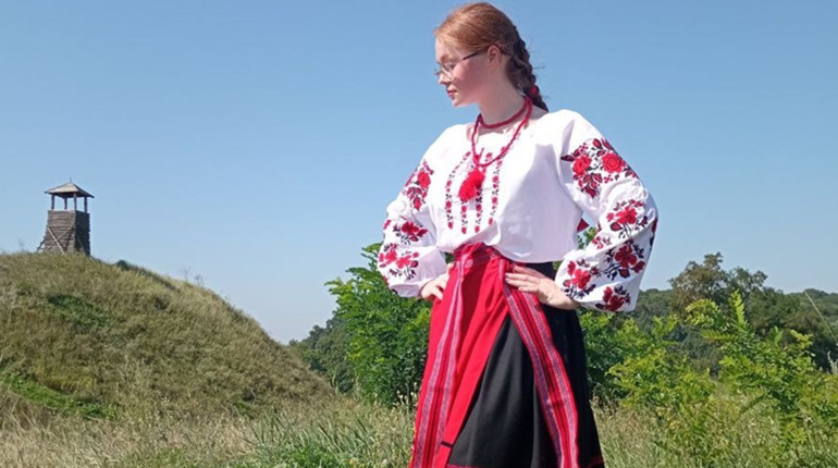 “Реально нереально щаслива!” Ангеліна Кулєшова в 19 років стала головною зберігачкою фондів у музеї