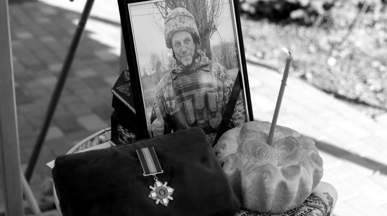 Нікополь провів в останню путь захисника України Ігоря Донецького