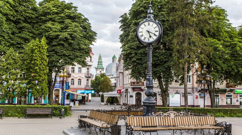 Тернопіль: історія, куди сходити туристу та кухня
