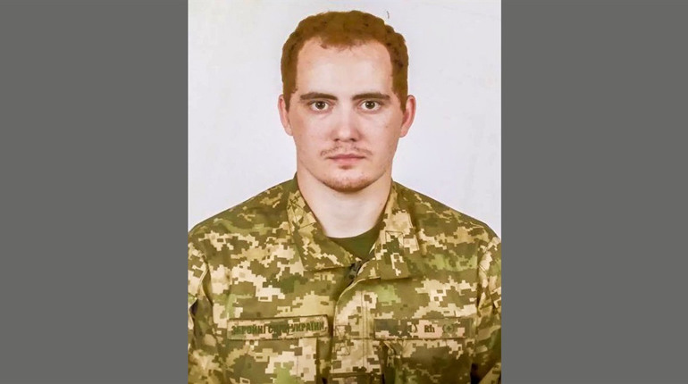 Б'ючи ворога, загинув кагарличанин Денис Опанасюк. 3 листопада оголошено Днем жалоби в громаді