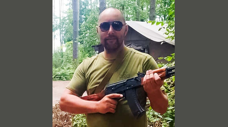 Захищаючи Батьківщину, загинув житель села Сущани Євген Глушко. Героя поховають у рідному селі