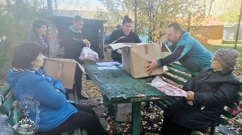 “Лікарі без кордонів” у Покровську надали гуманітарну допомогу постраждалим від ворожих обстрілів