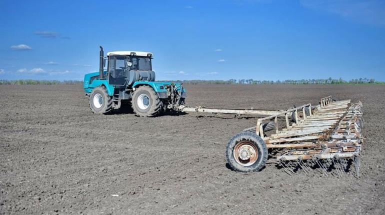Аграрії закінчують посів озимих культур. Лозівщина - лідер зі збору пізніх зернових культур