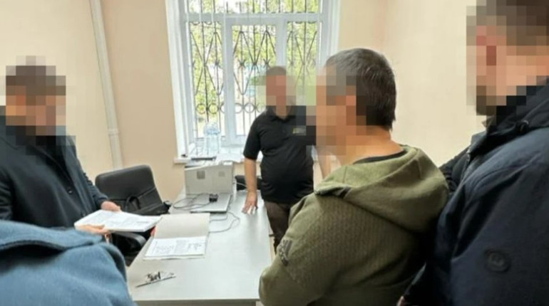 Привласнили 6 млн грн: депутата Одеської облради та ексголову селища підозрюють у розкраданні коштів